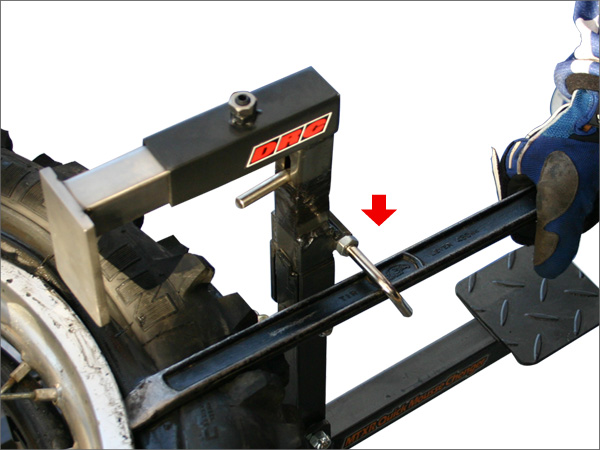 Tire lever holder for keeping the tire lever set when setting mousse tire.
